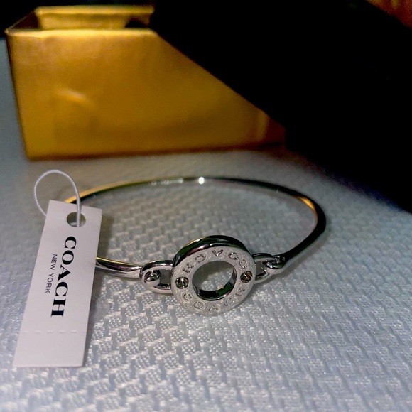 NWT Silver Coach Bangle - Picture 1 of 2